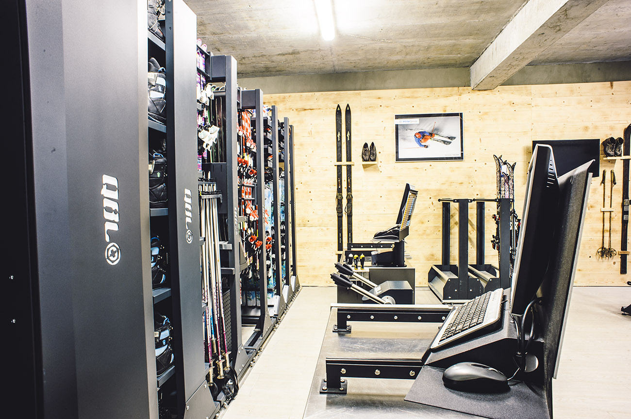 WinterGroup - Ski Centrum Poniwiec